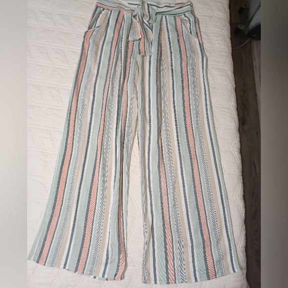Wide Leg Striped Pants - Picture 4 of 6